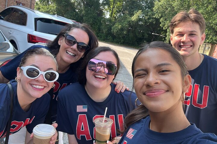 Hendersonville Hustle Scavenger Hunt - Photo 1 of 6